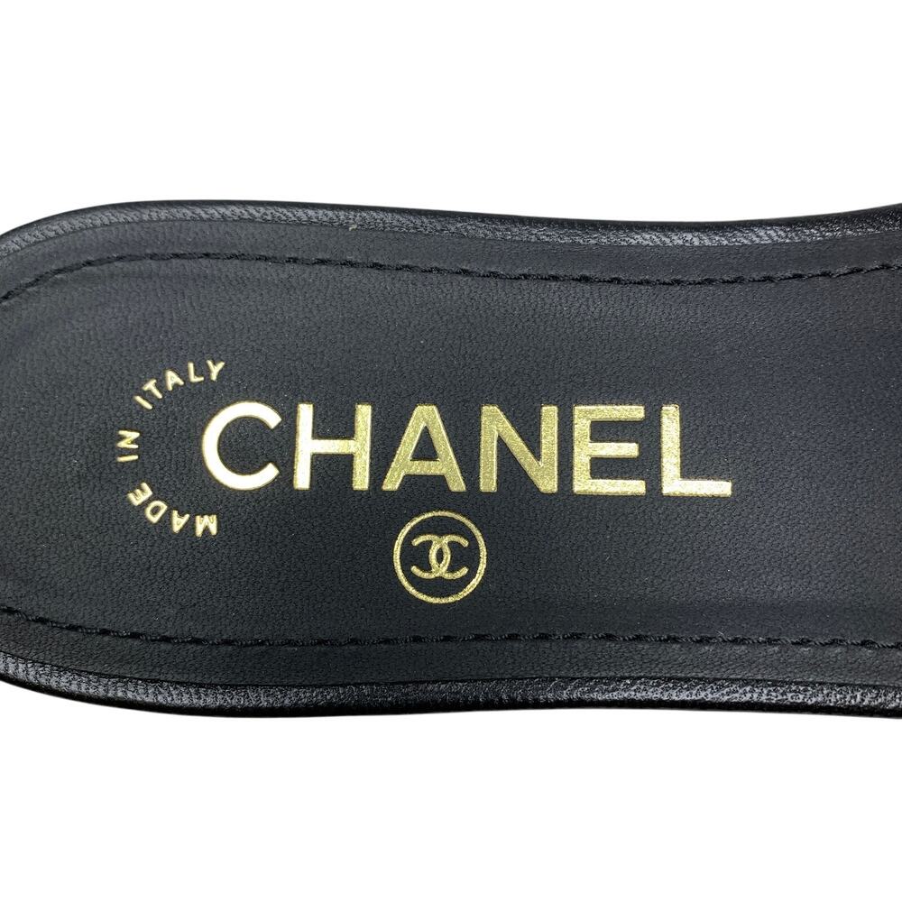 Chanel CC Pearl Logo Leather Mule Sandals Black Size 38 US 7.5 New With Box - Picture 8 of 11